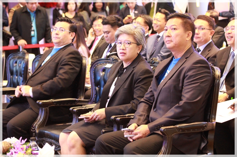﻿กรมบังคับคดีร่วมกับสำนักงานส่งเสริมวิสาหกิจขนาดกลางและขนาดย่อมลงนามบันทึกข้อตกลงความร่วมมือการพัฒนาข้อมูลกลาง เพื่อบูรณาการการส่งเสริม SME (Web Portal) หรือเว็บไซต์ SME ONE ภายในงาน 